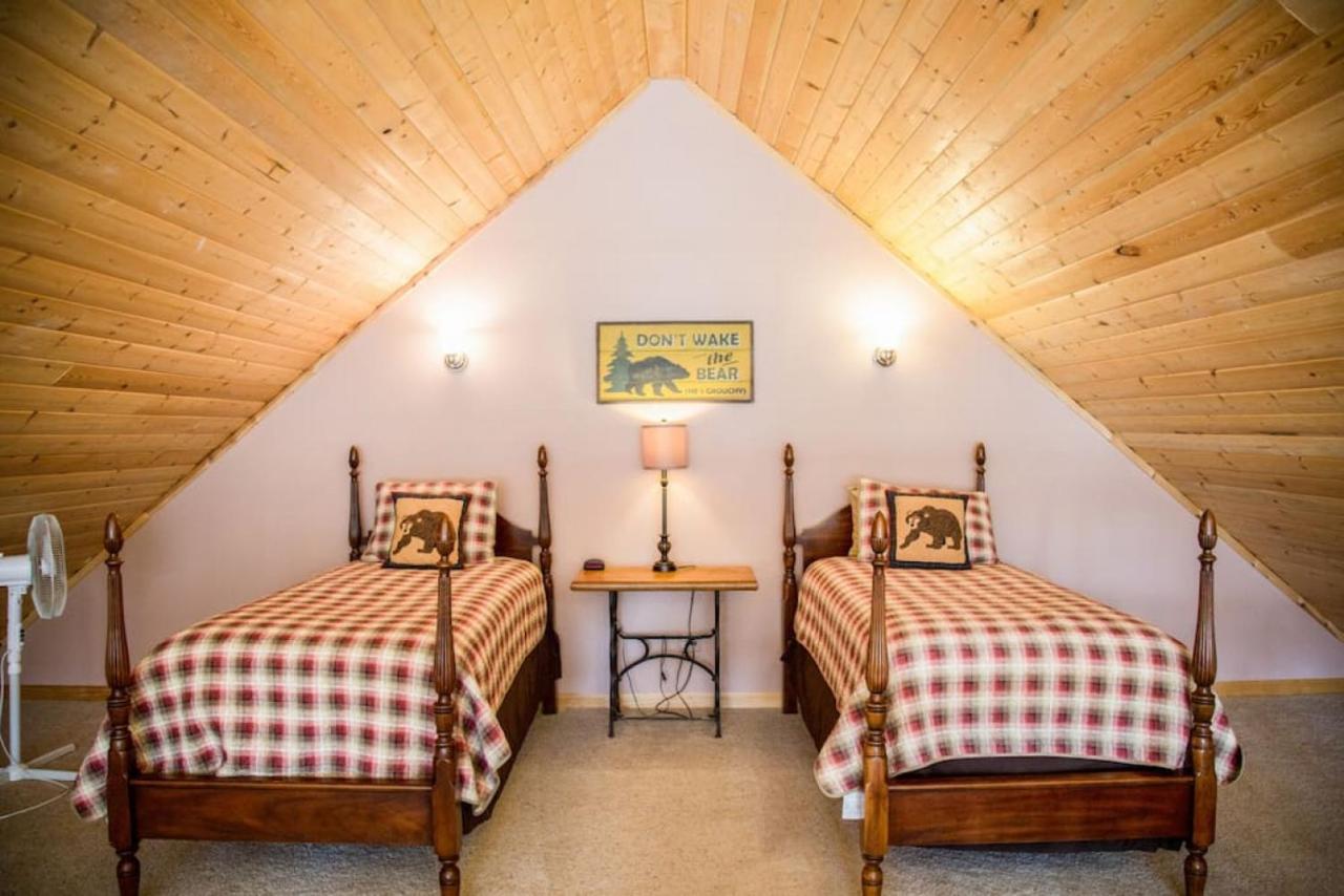 Twin Owls Lodge, Great For Families Master Bedroom, Loft, Full Kitchen, Dogs Ok Естес Парк Екстериор снимка
