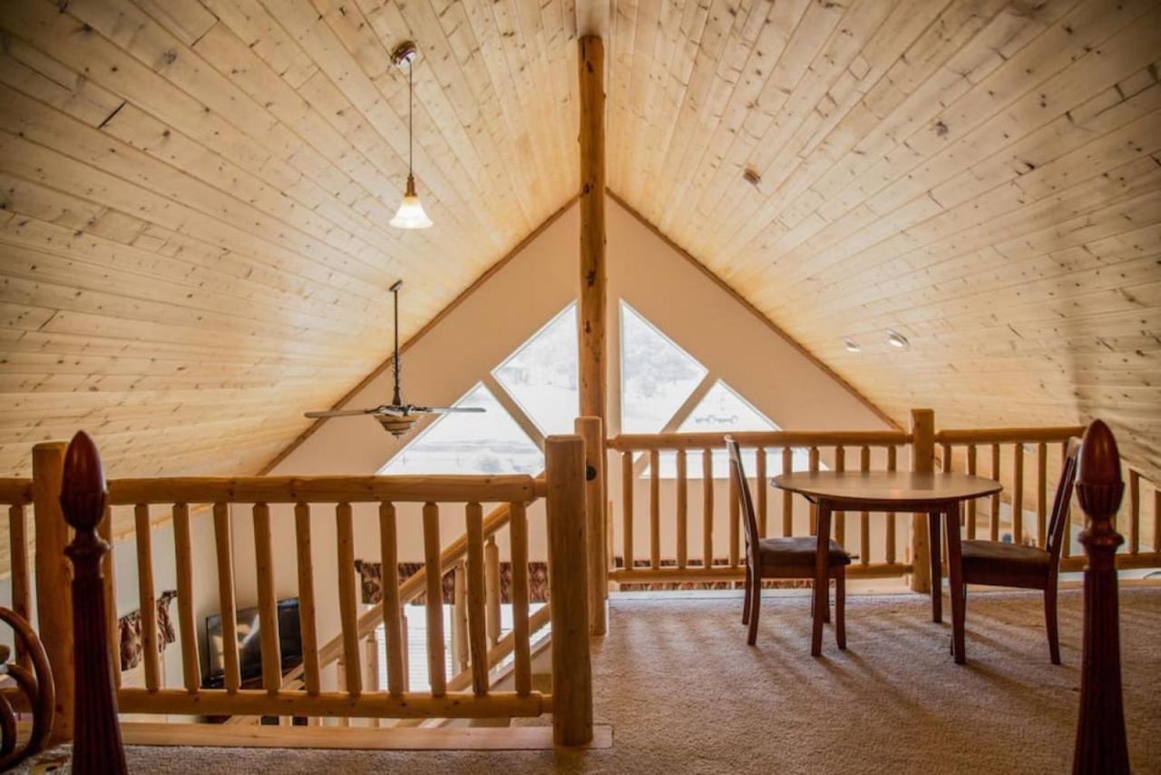 Twin Owls Lodge, Great For Families Master Bedroom, Loft, Full Kitchen, Dogs Ok Естес Парк Екстериор снимка