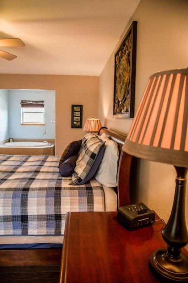 Twin Owls Lodge, Great For Families Master Bedroom, Loft, Full Kitchen, Dogs Ok Естес Парк Екстериор снимка